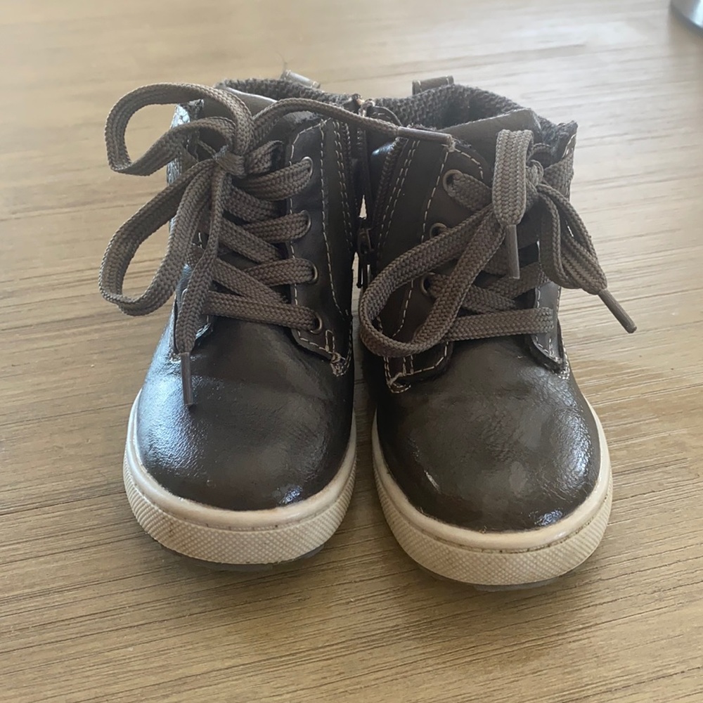 Eddie Bauer boots size 7